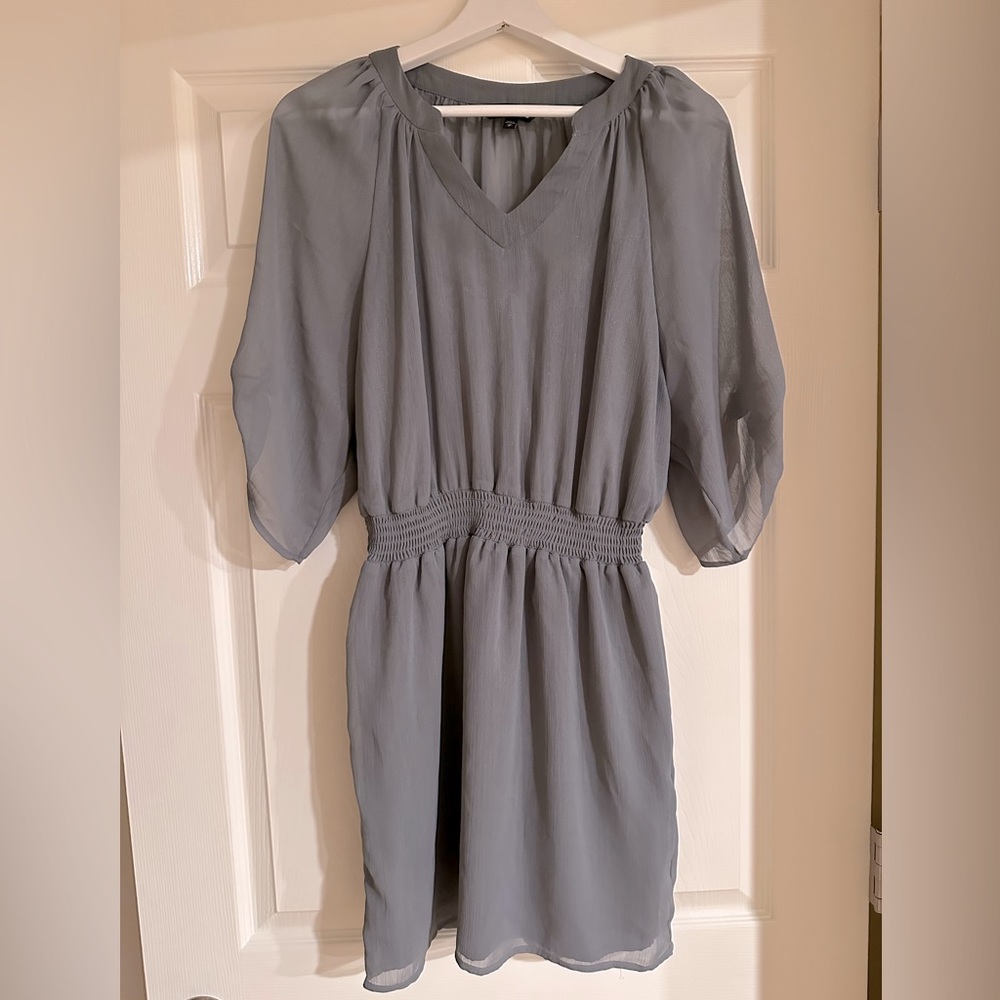 Express women’s gray dress with satin lining and sheer gray shimmer overlay. Sm.